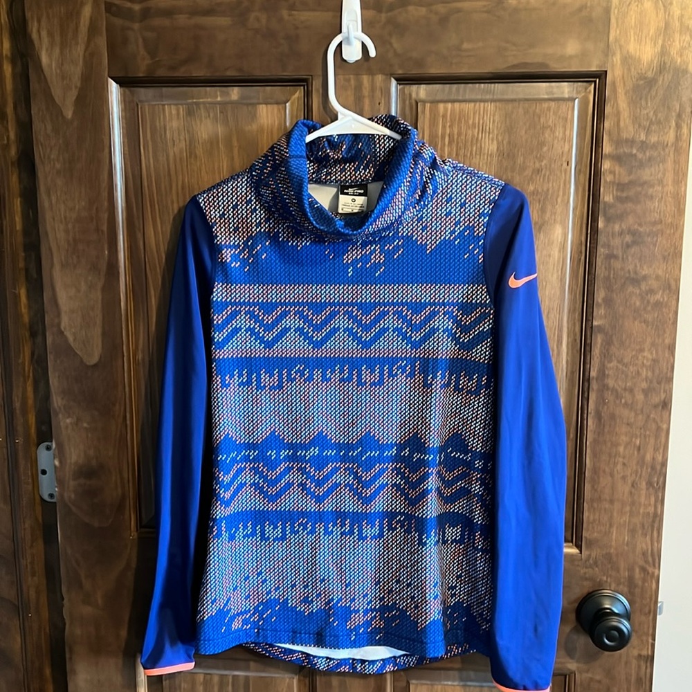 Women’s Nike pro dri-fit size medium long sleeve